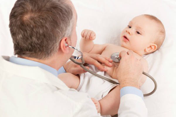 Trẻ sơ sinh bị tiêu chảy – Dấu hiệu và lời khuyên của bác sĩ